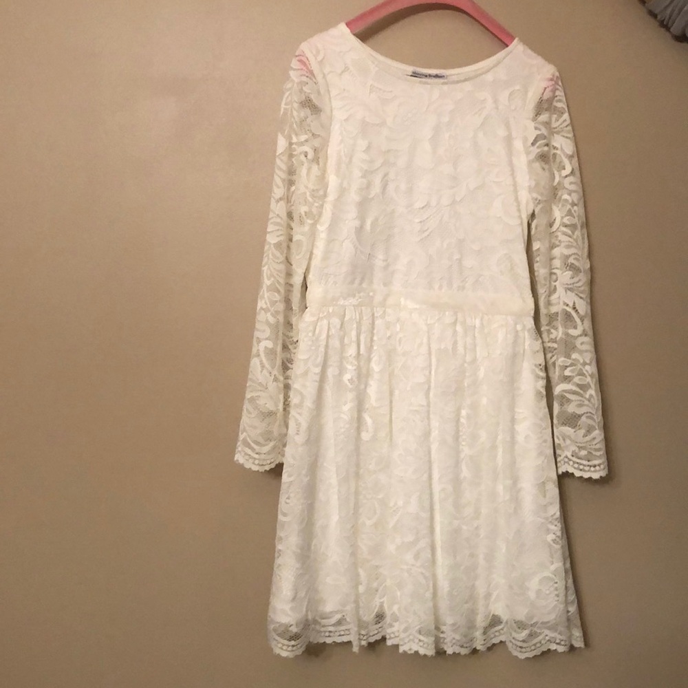 White ‘chasing fireflies’ girl’s dress